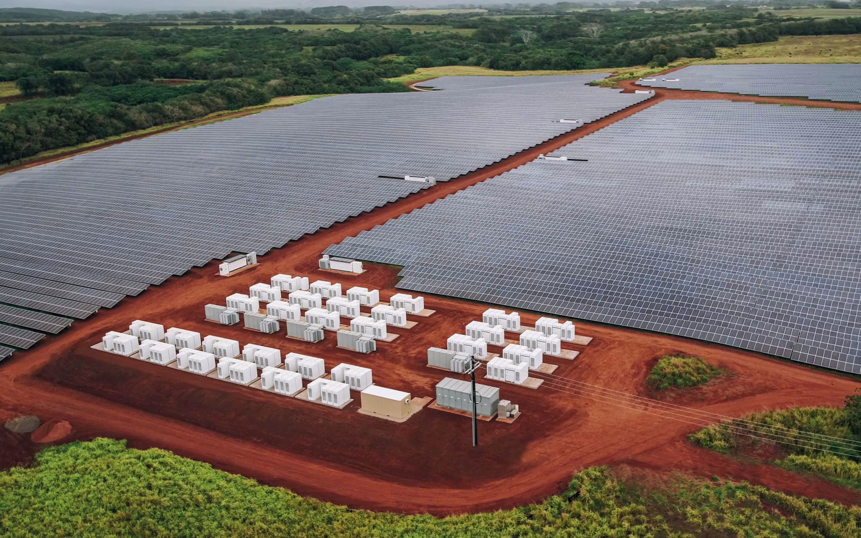 Kauai Island Utility Cooperative güneş enerjisi sahası